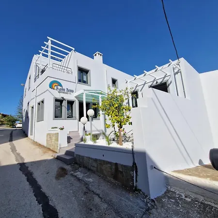 Rainbow מלון דירות 3*