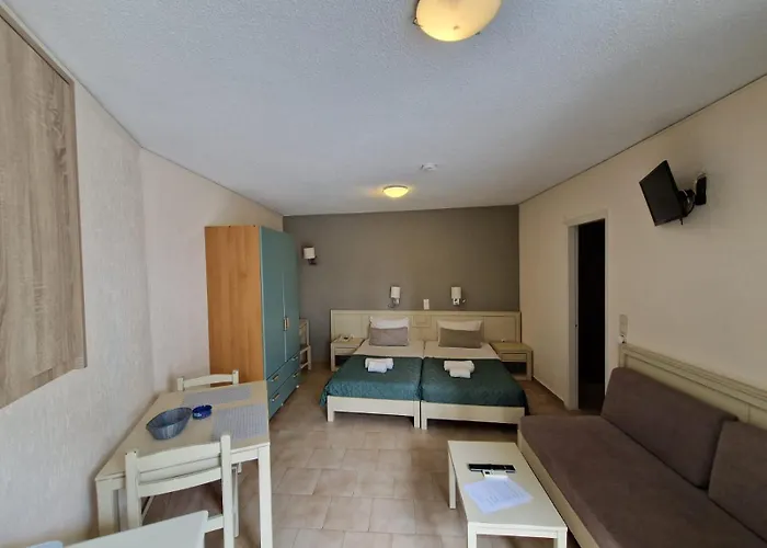 Rainbow Apartmanhotel 3*