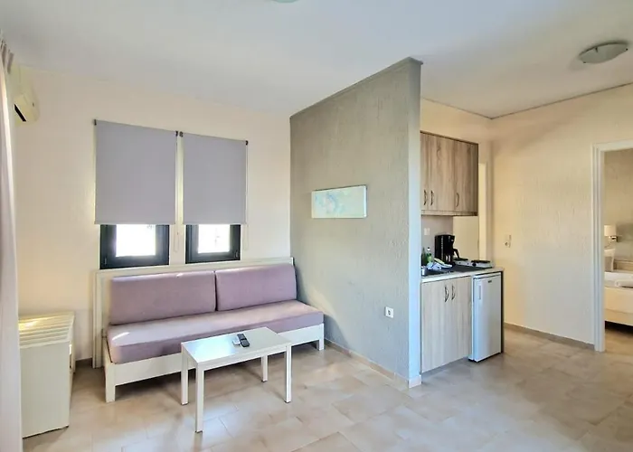 Rainbow Apartmanhotel 3*